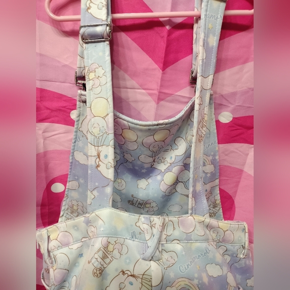 Cinnamon roll pastel overall - Picture 8 of 10